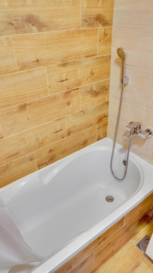 Apartmán Milica 65M2, Free Parking & Wi-Fi Novi Sad Exteriér fotografie